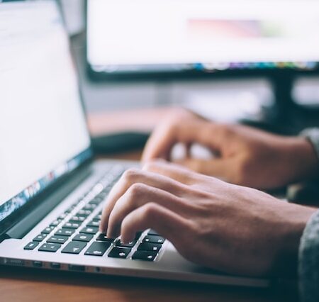 Trading Made Easy: The Best Laptops for Novice Traders